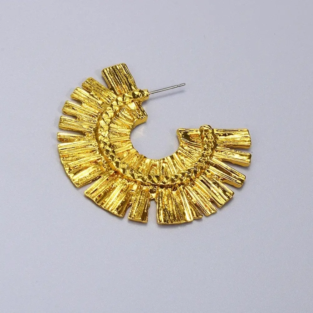 🆕 New Zara Gold Semi Circular Earrings - Picture 3 of 3
